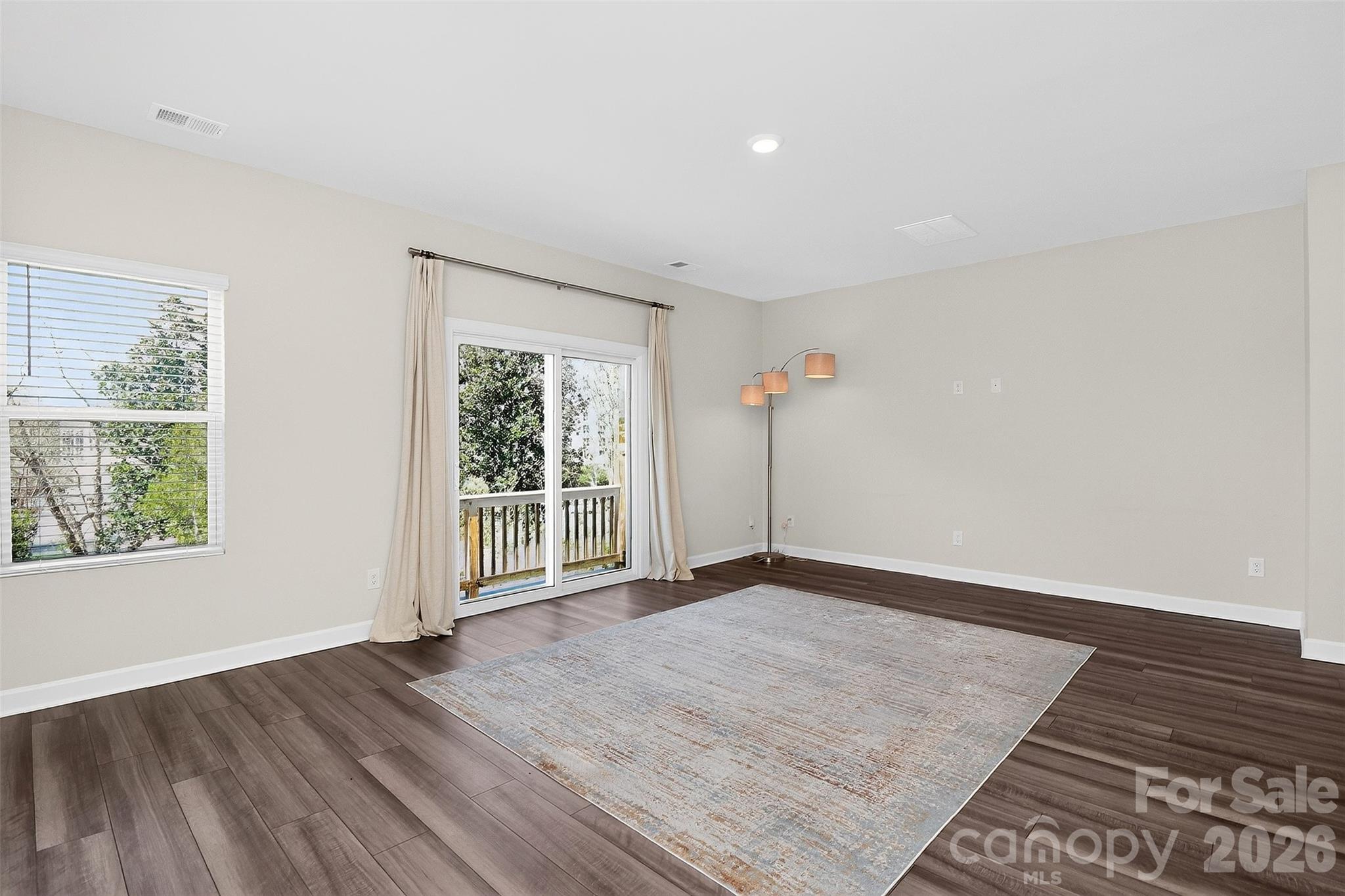 3718 Memorial Parkway