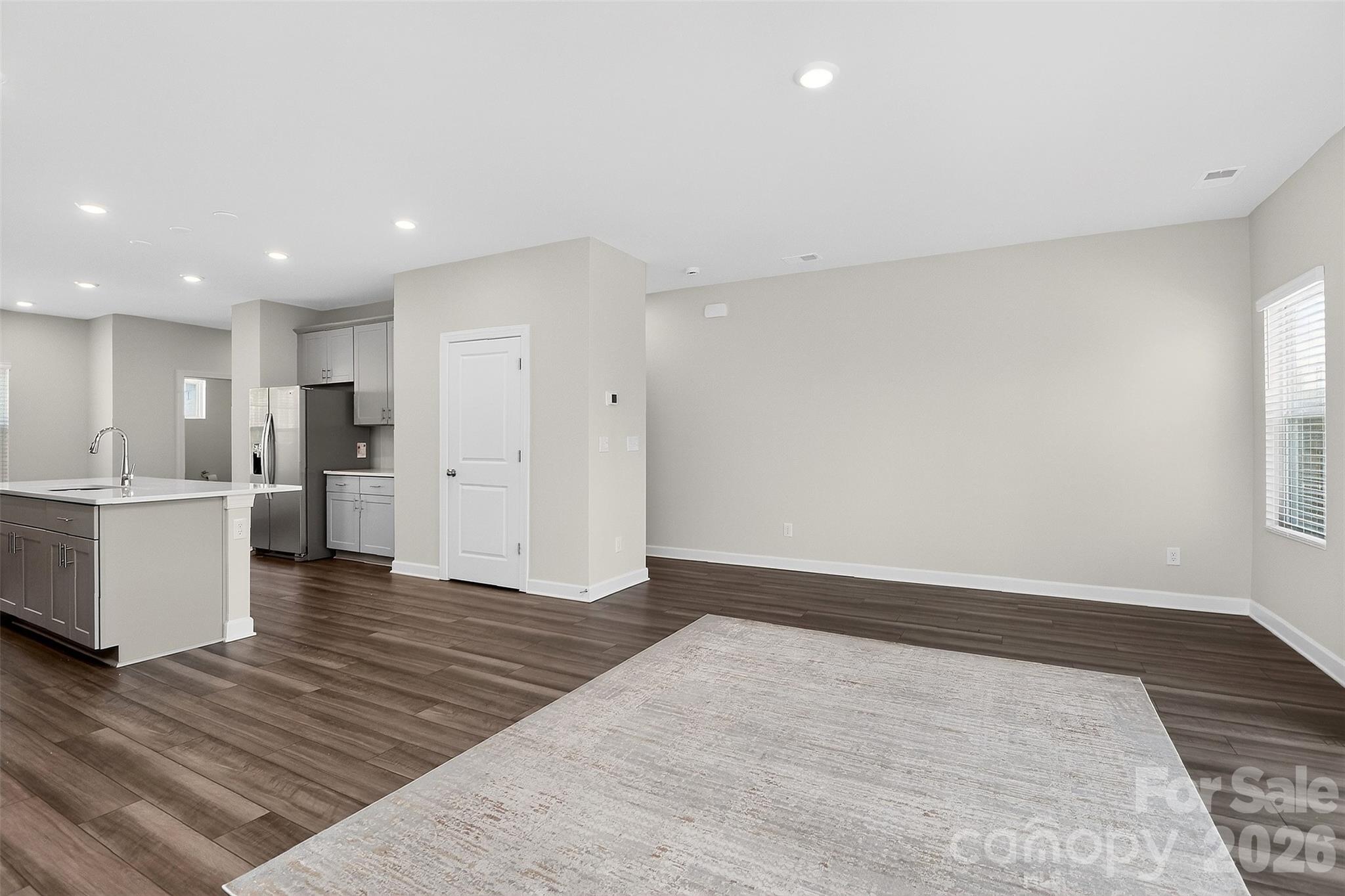 3718 Memorial Parkway