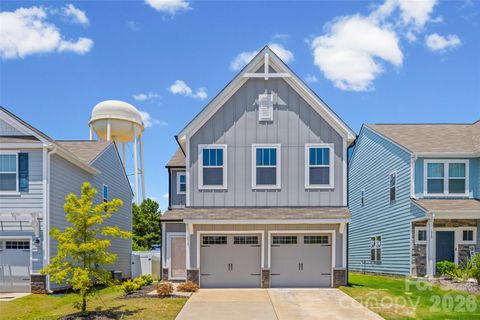 Photo of 614 Candela Court, York, SC 29745 (MLS # 4394935)