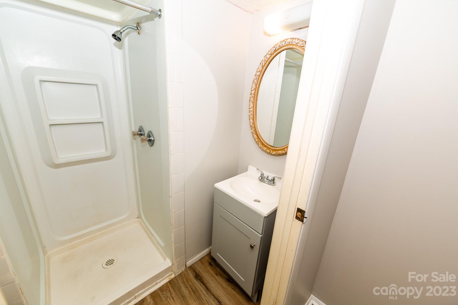 Holly Grove - Residential