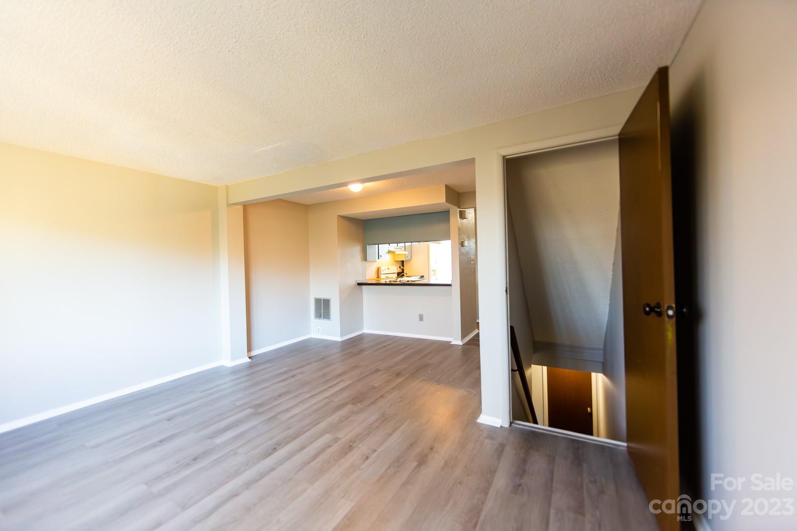 Holly Grove - Residential