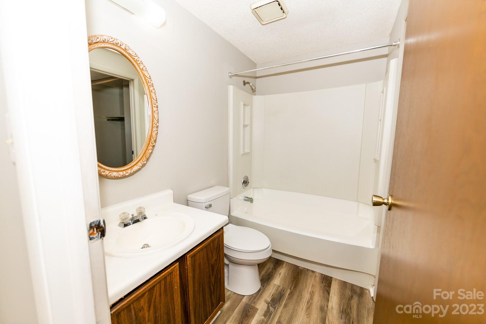 Holly Grove - Residential