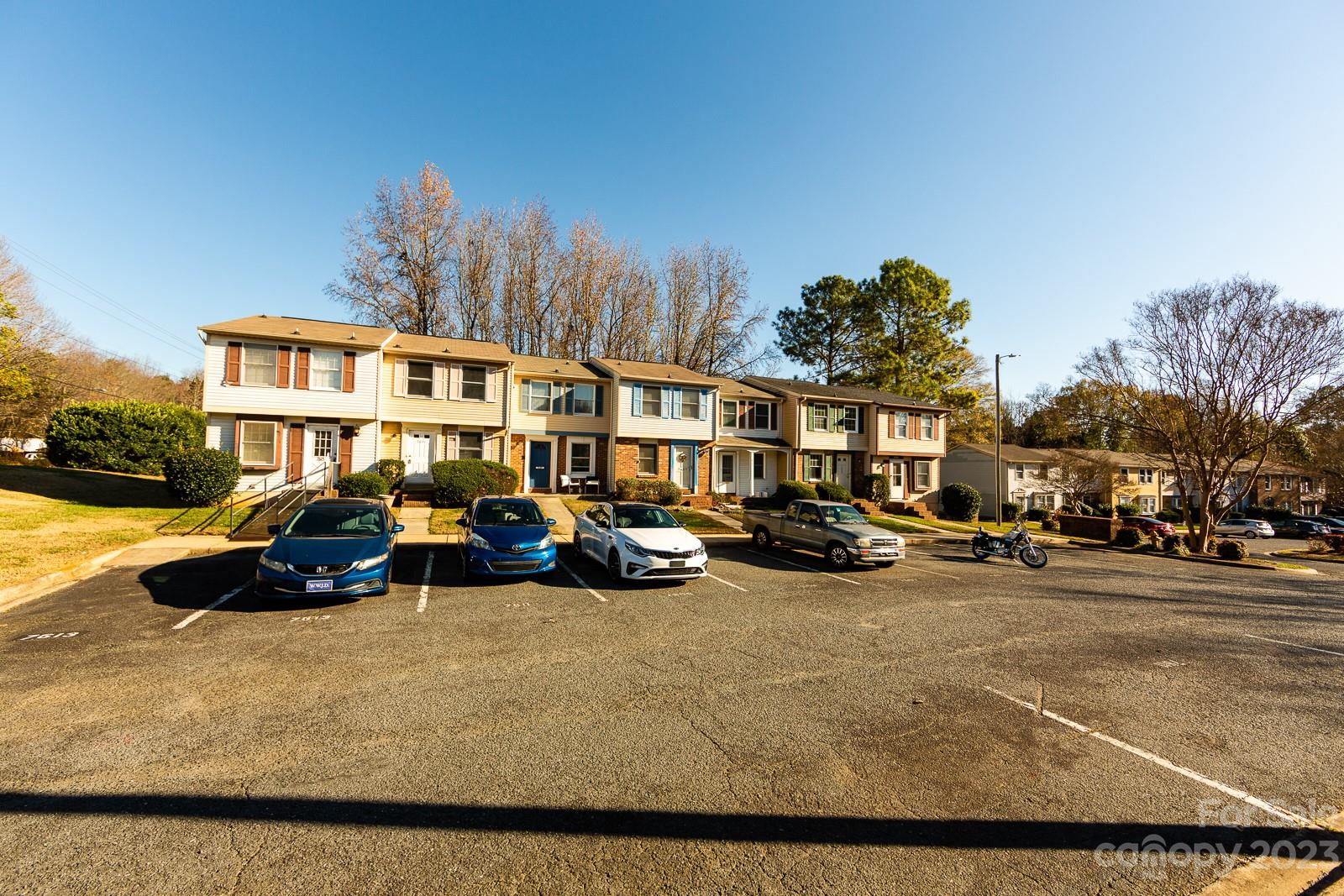 Holly Grove - Residential