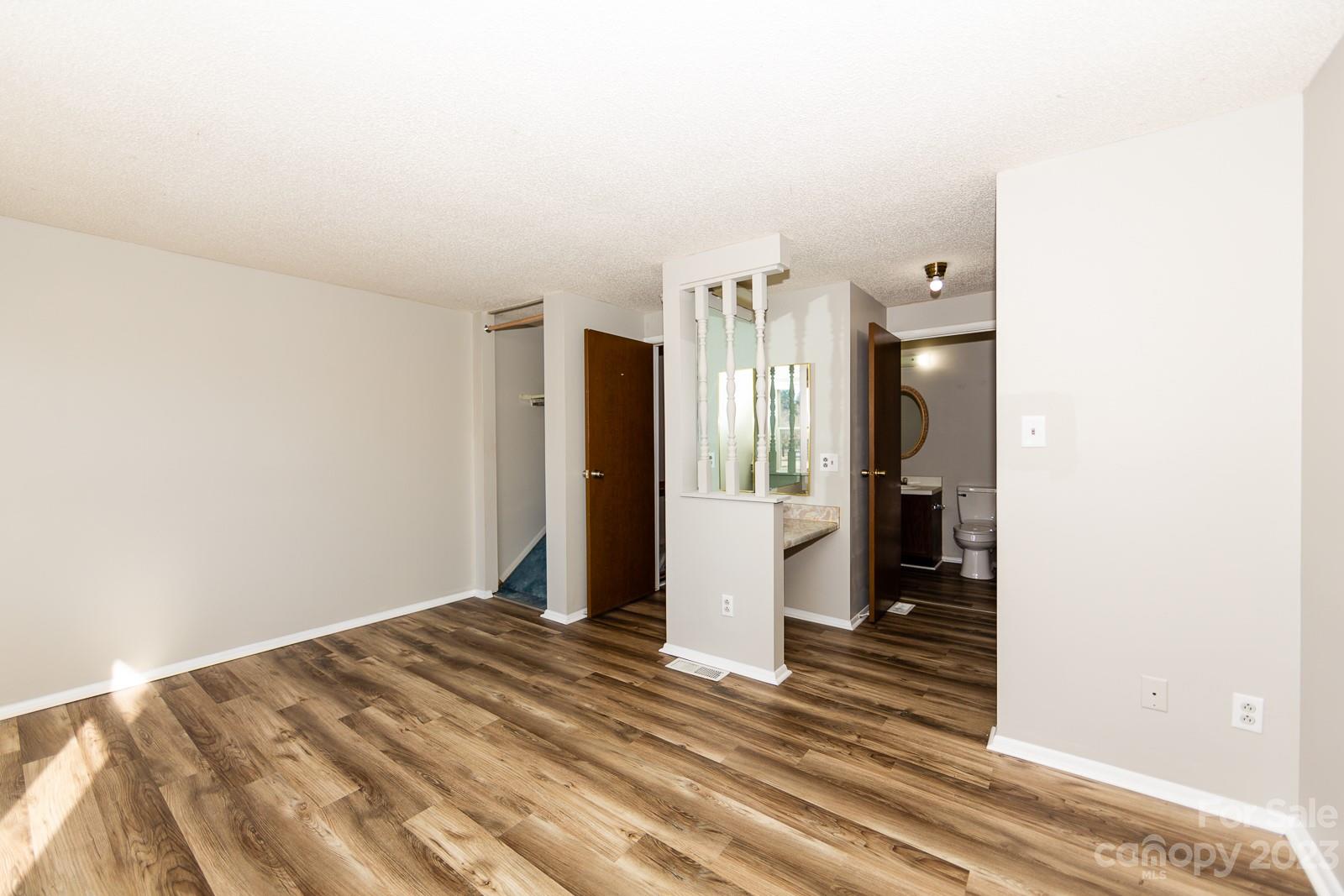 Holly Grove - Residential