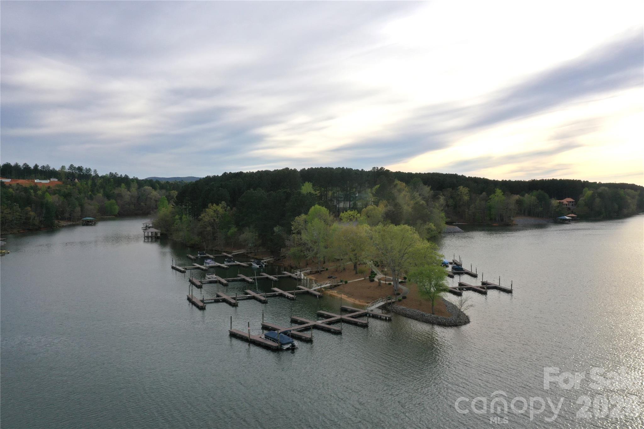 Paradise Harbor - Land