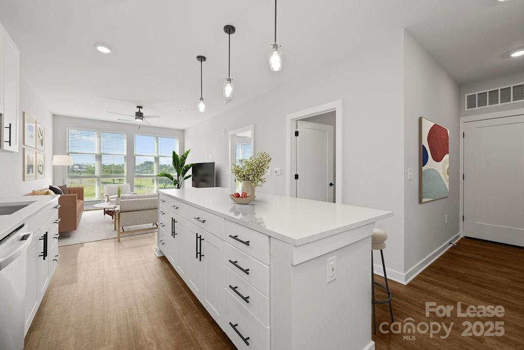 Charlotte, North Carolina 28203, United States, 3 Bedrooms Bedrooms, ,3 BathroomsBathrooms,Residential,Active,229005