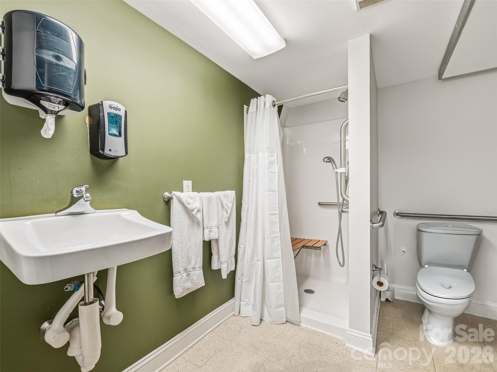 Residences At Biltmore - Residential