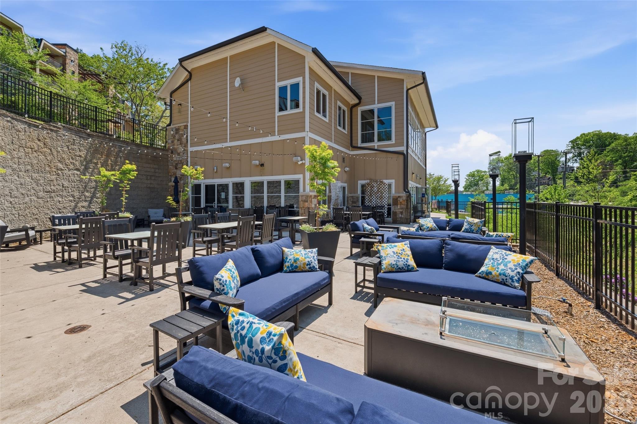 Residences At Biltmore - Residential