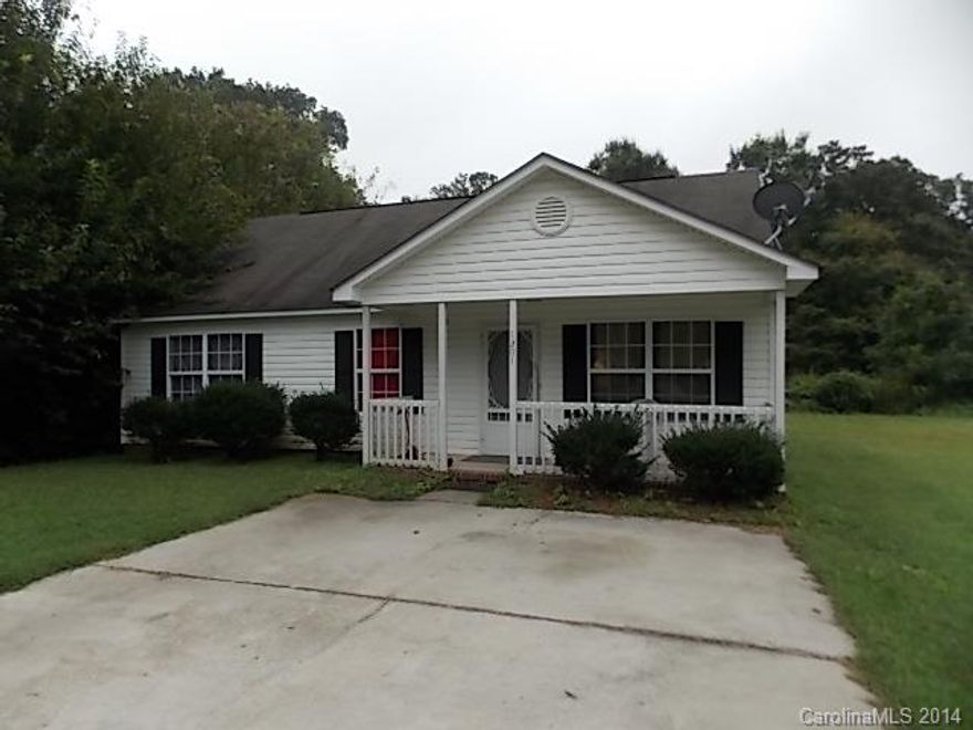 Investor unloading portfolio. Great rental or starter home. 3 bed, 2 bath ranch on a 0.28 acre lot. Sold as is, but in good shape. All offers to be entertained. Has rented for $900/mo, but currently rents for $700/mo.