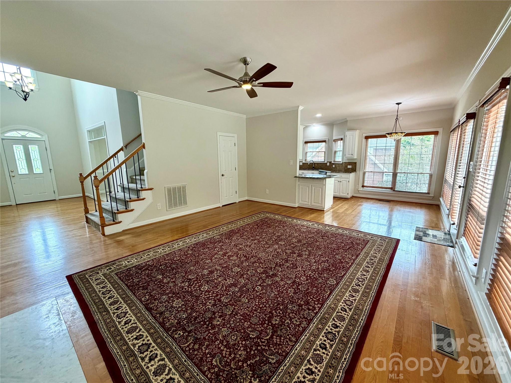 5954 Rathlin Court NW