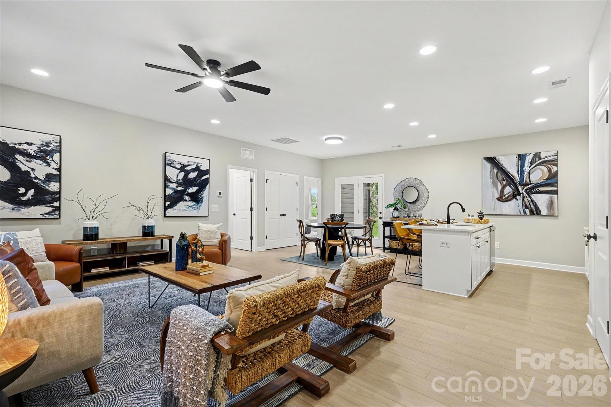 1002 Kingswood Drive