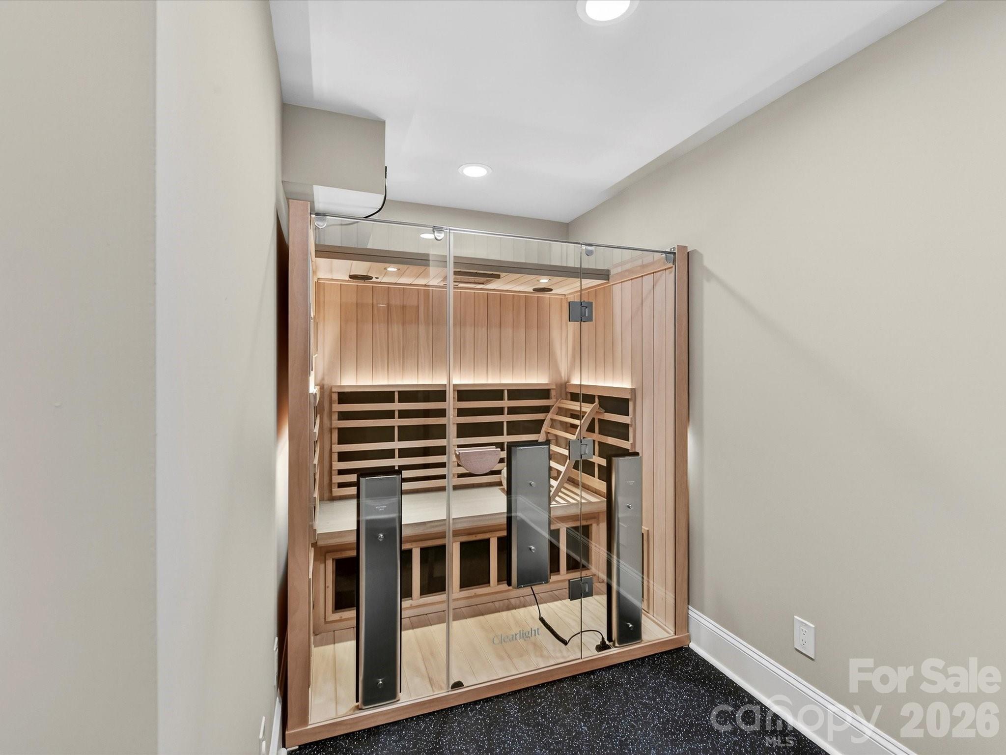 Chatsworth - Residential