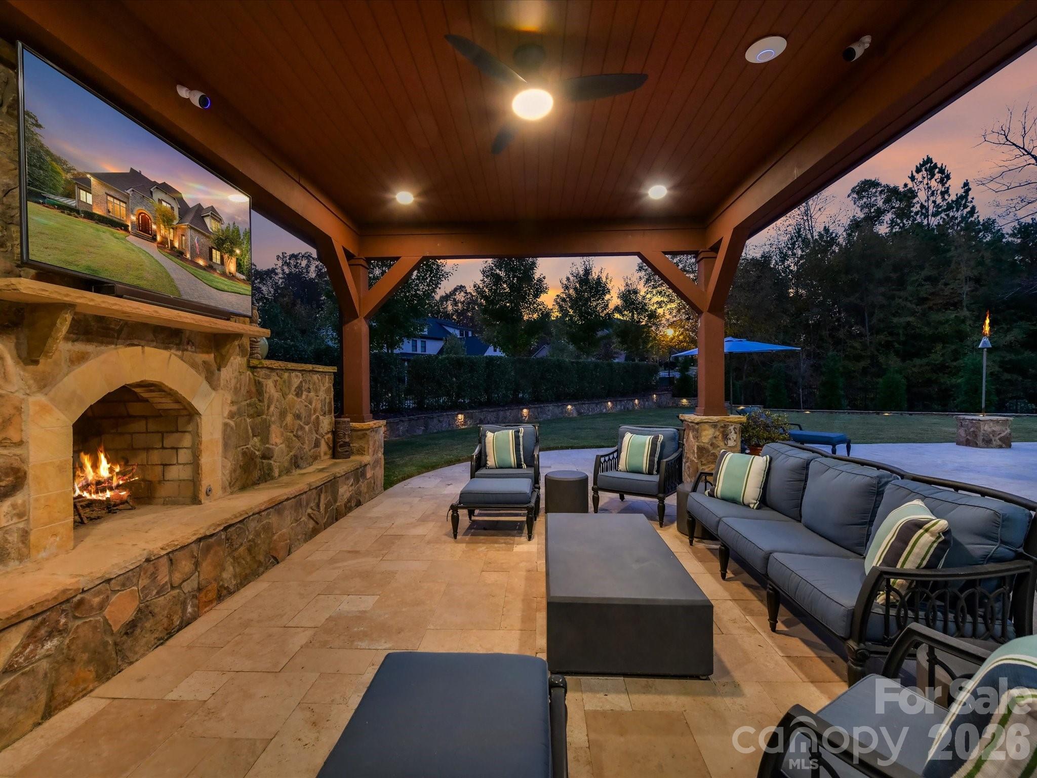 Chatsworth - Residential