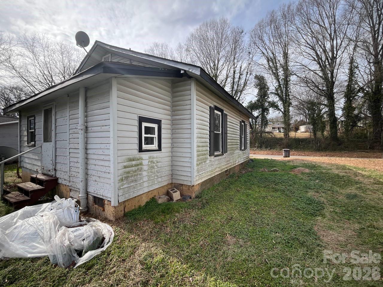 1021 Old Charlotte Road