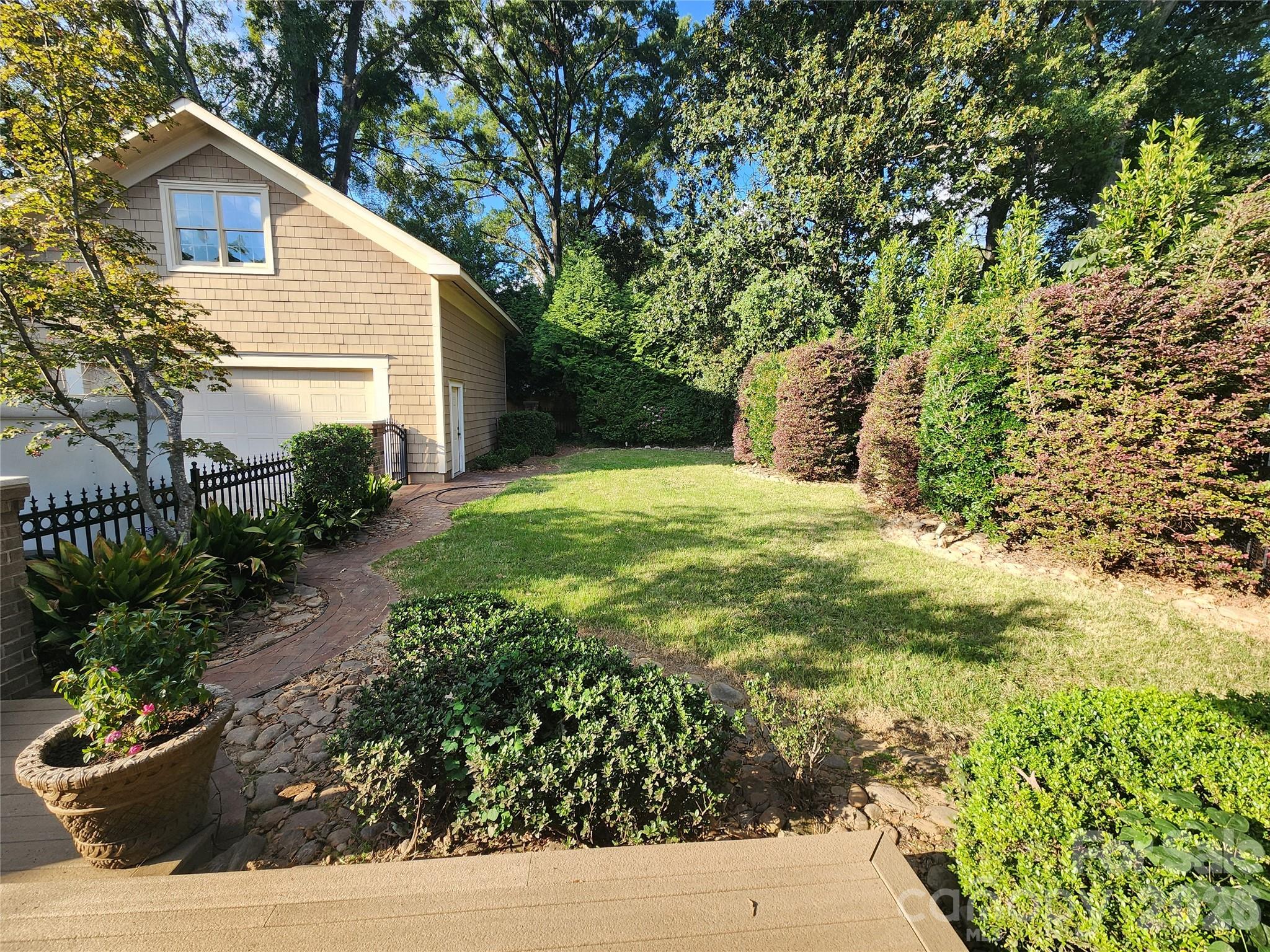 Myers Park - Residential