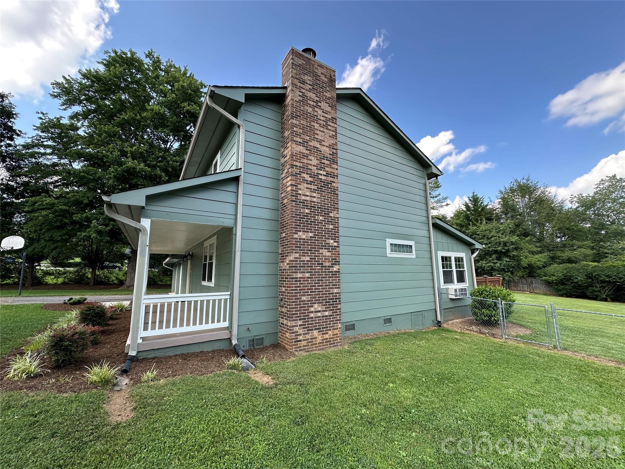8 Wedgewood Drive