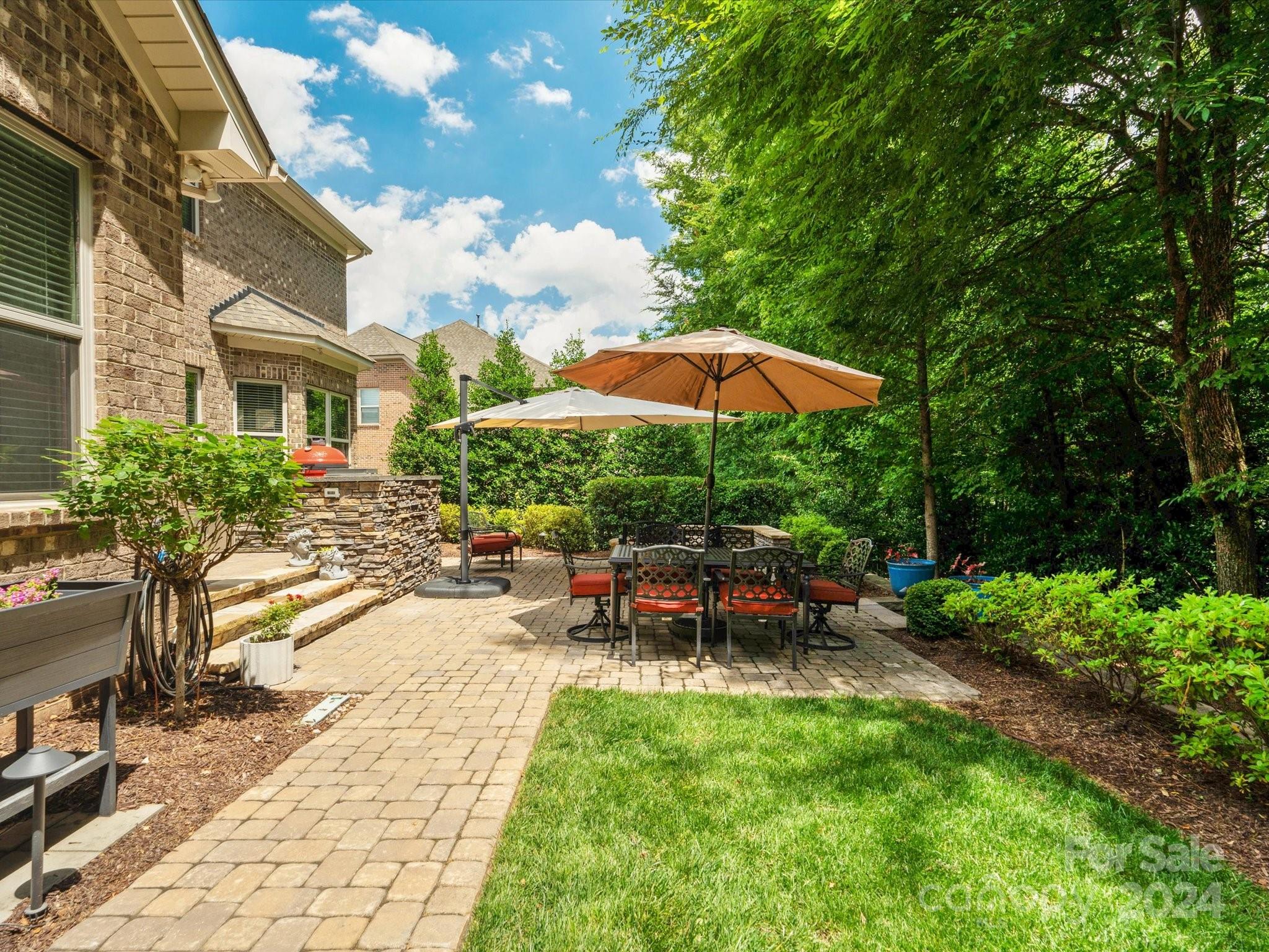 Barber Rock - Residential