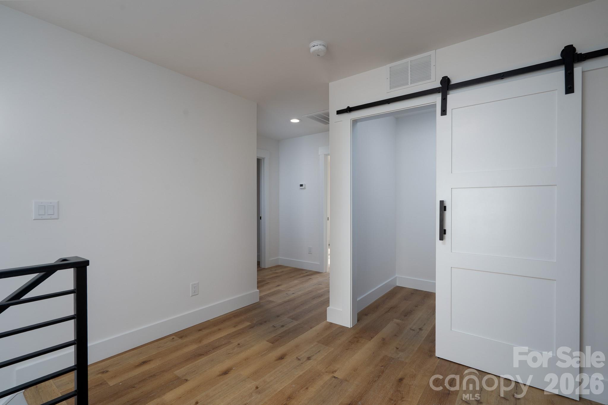 Locust Valley - Residential