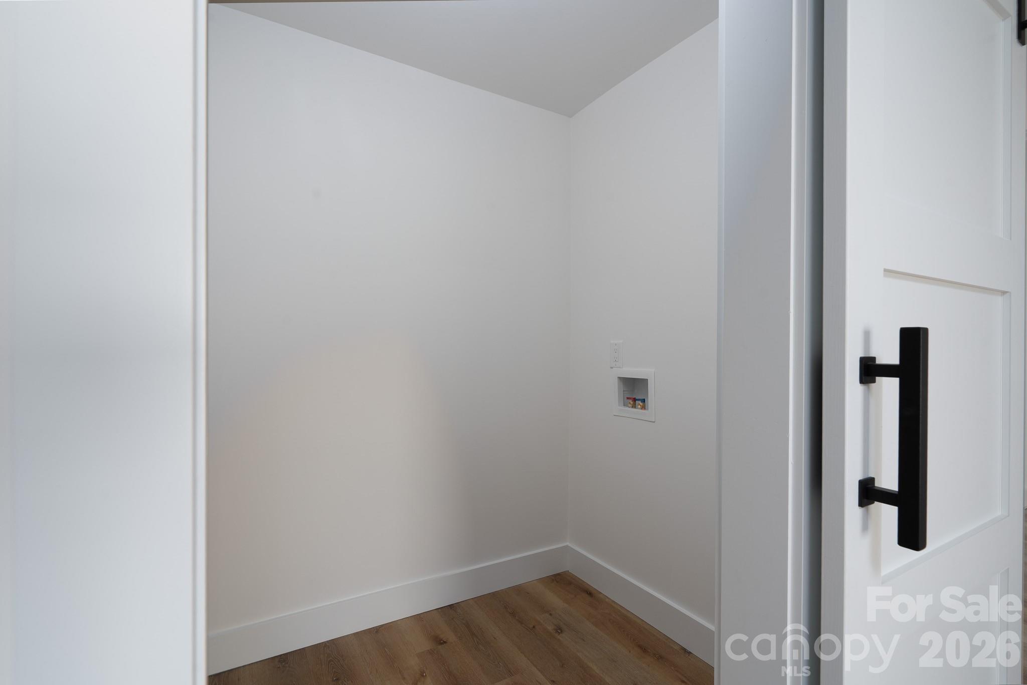 Locust Valley - Residential