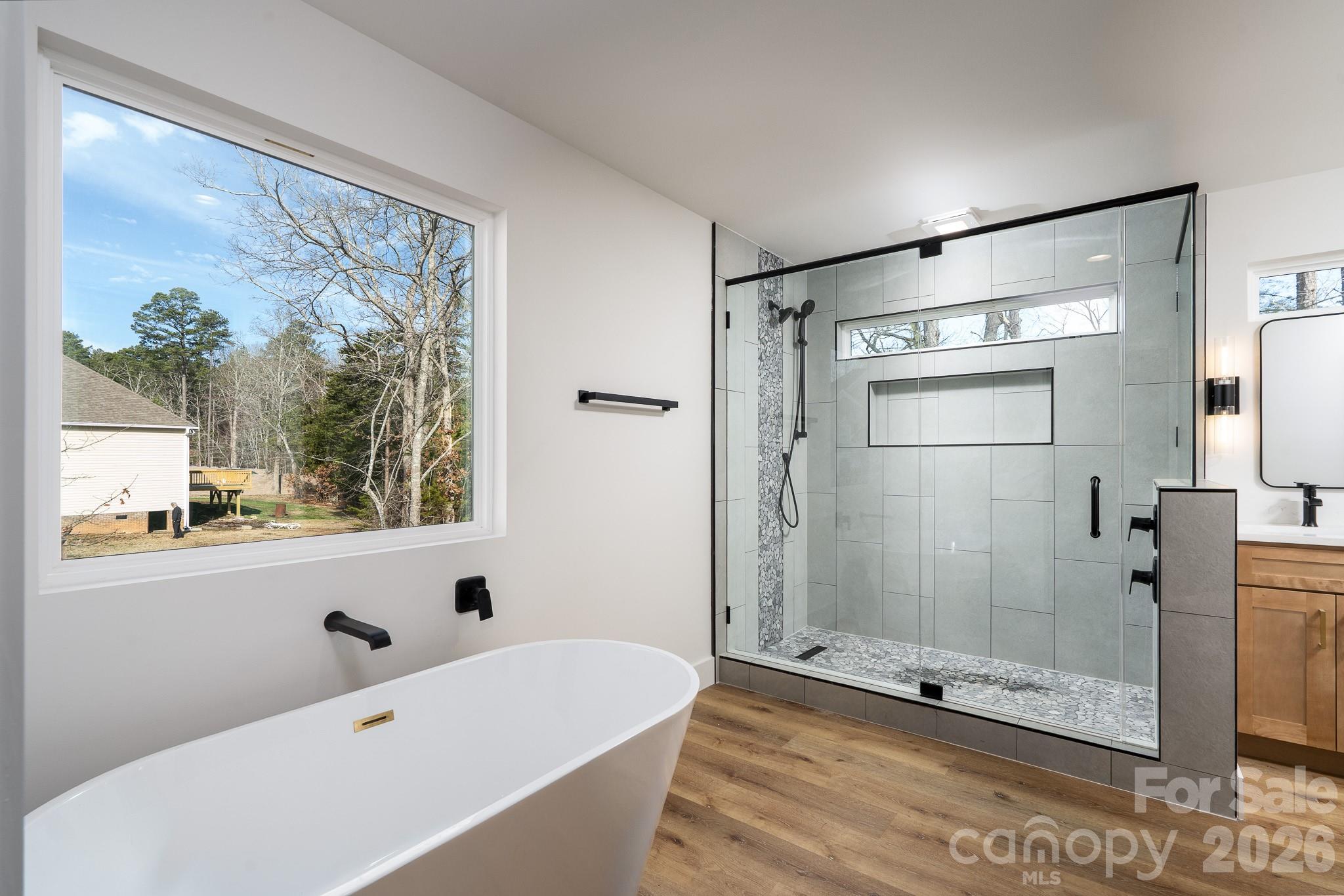 Locust Valley - Residential