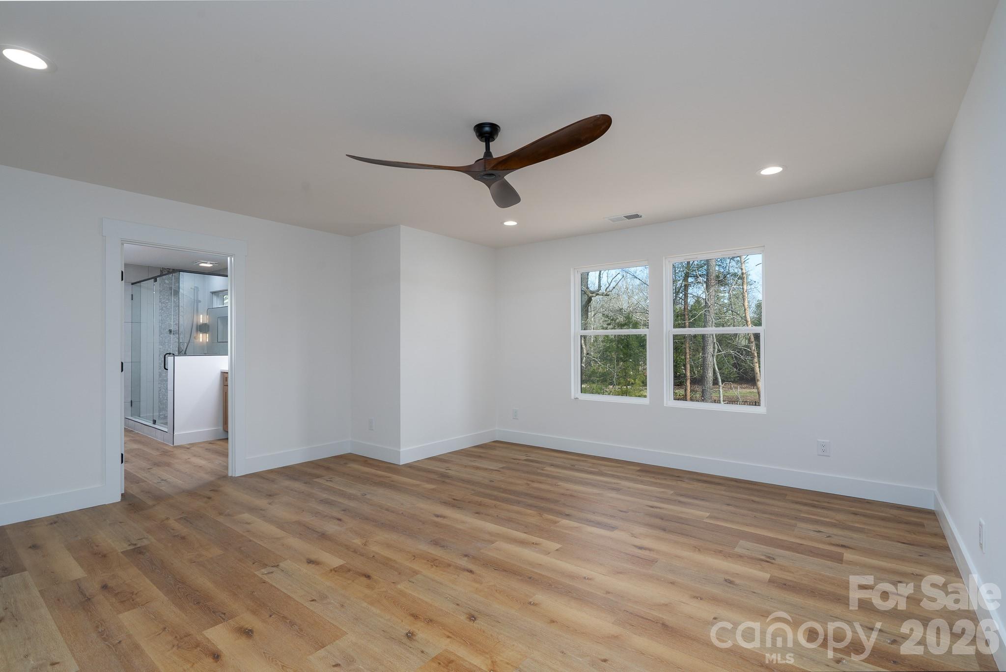 Locust Valley - Residential