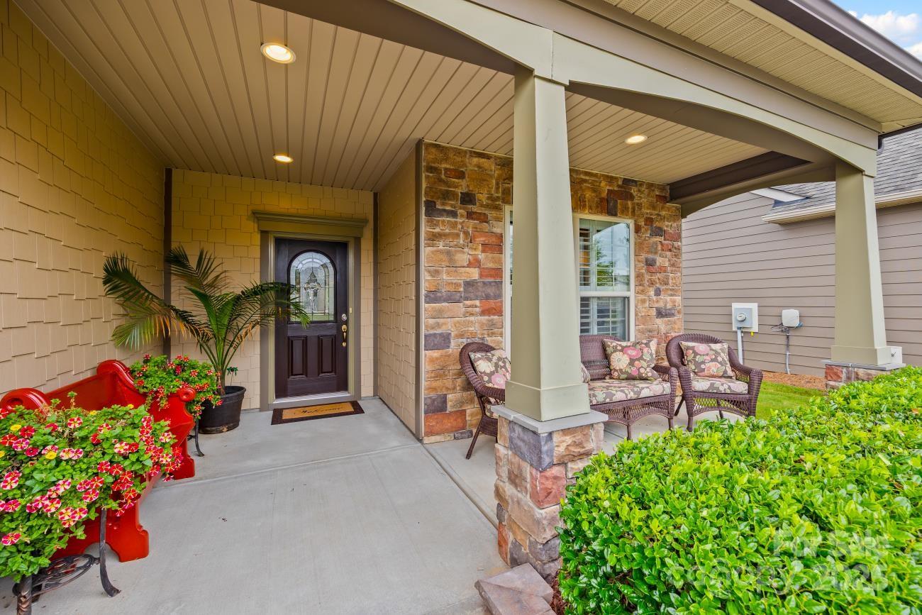 276 Grovefield Drive