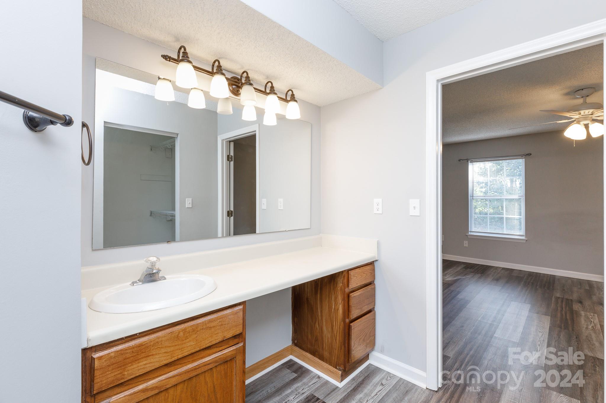 Hunt Club - Residential