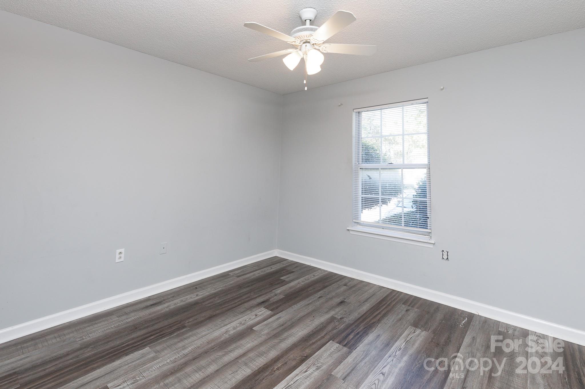 Hunt Club - Residential