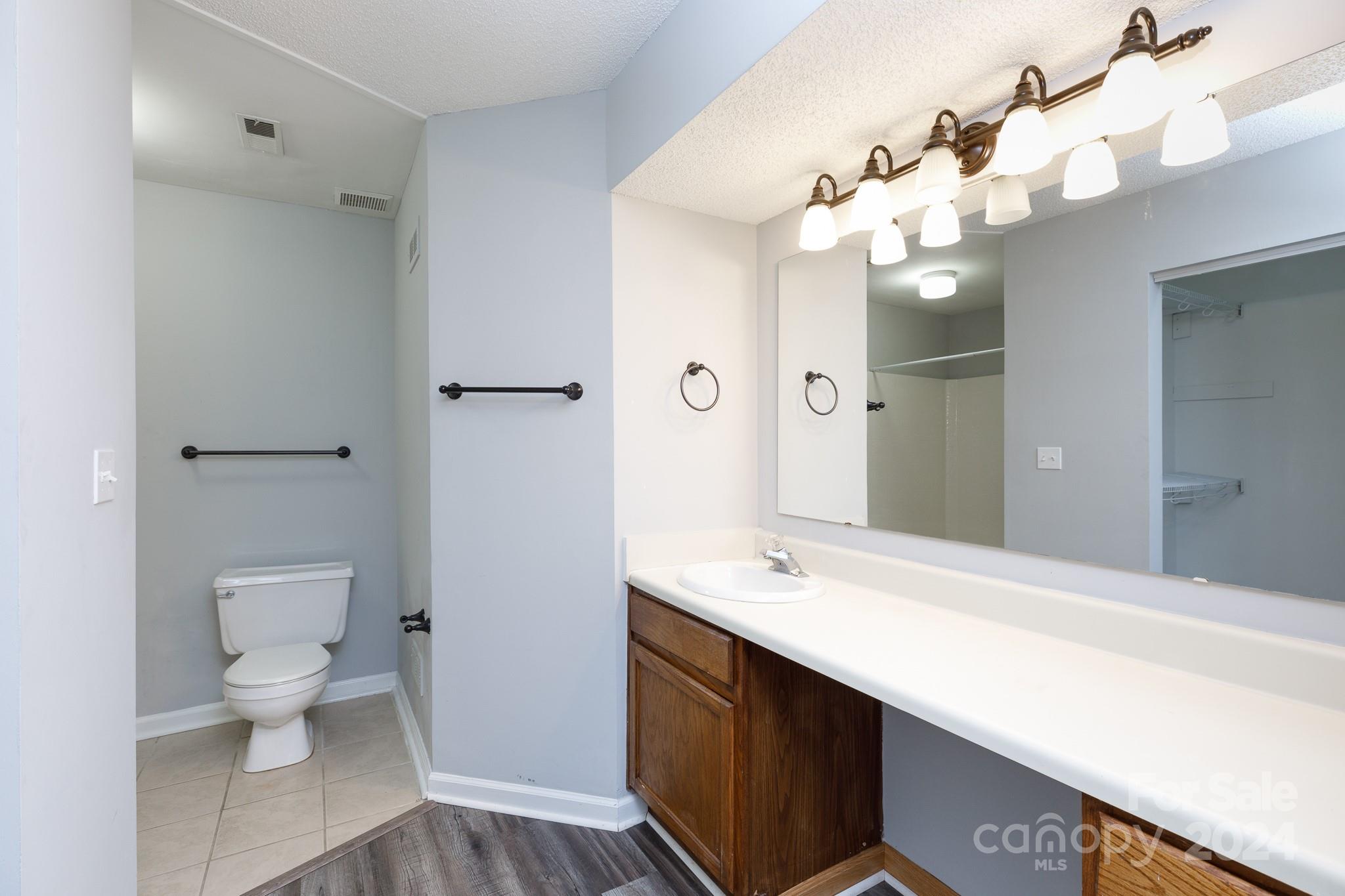 Hunt Club - Residential