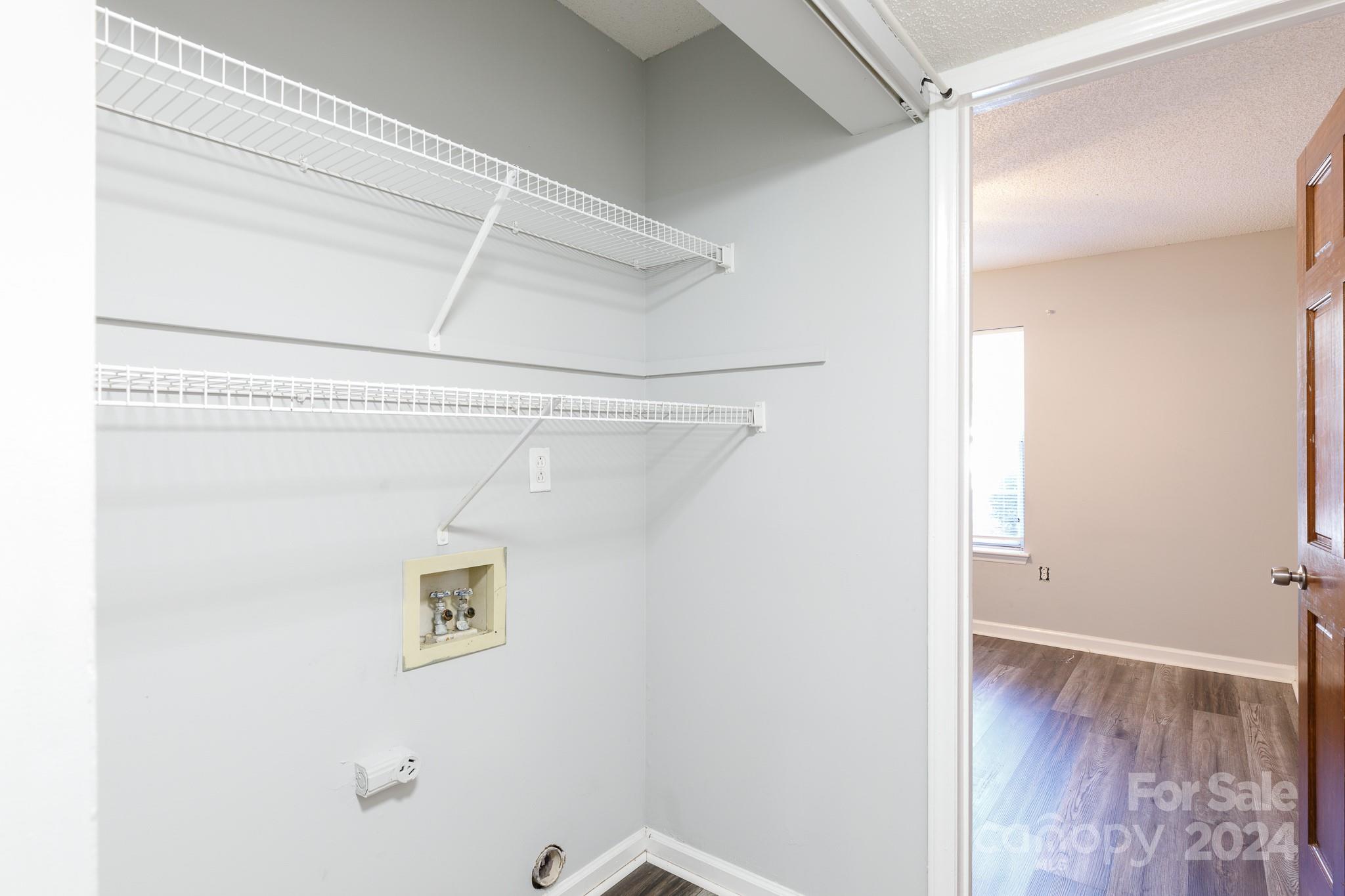 Hunt Club - Residential