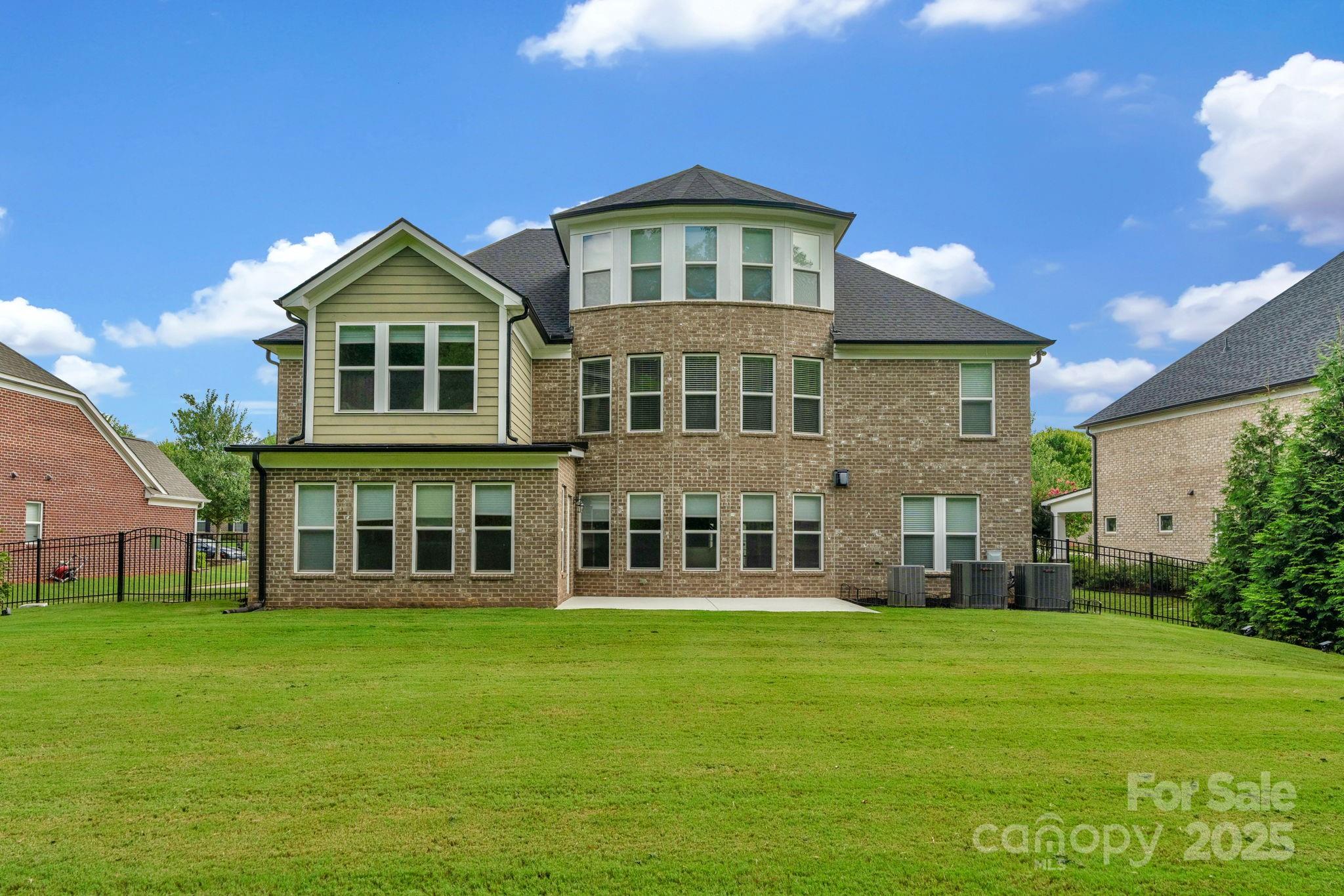 10604 Waxhaw Manor Drive