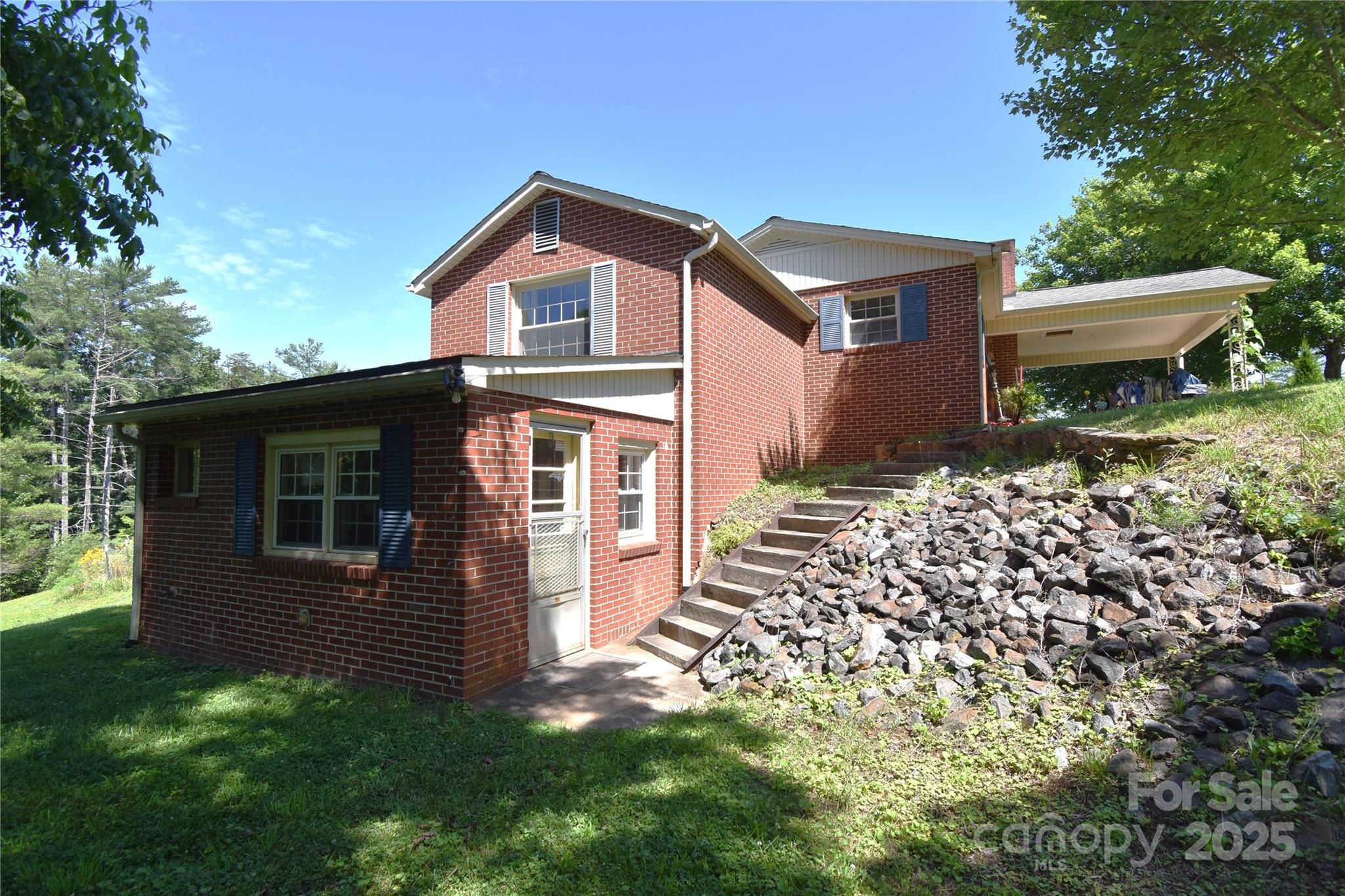 141 Azalea Drive