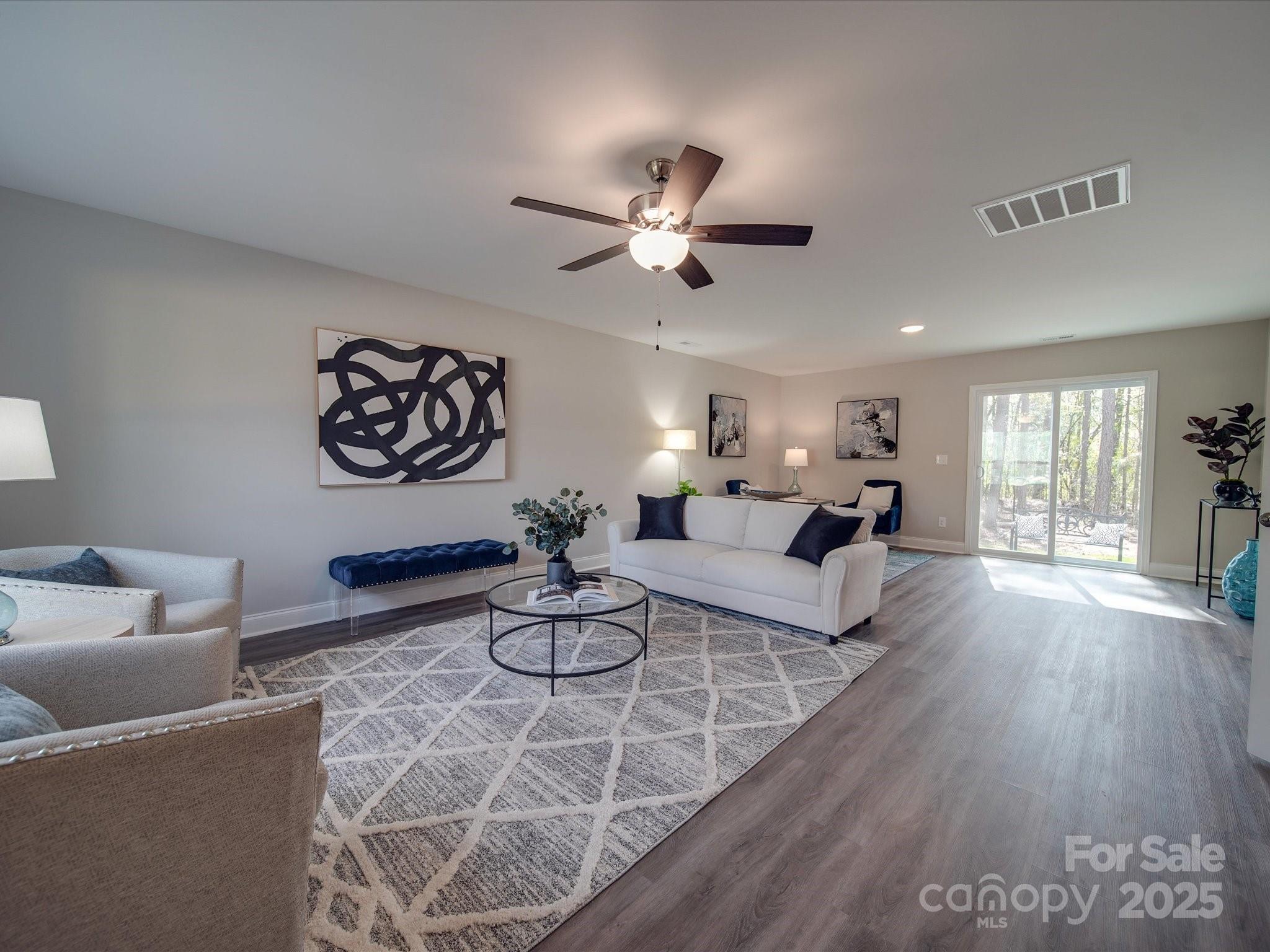 1016 Forest Drive