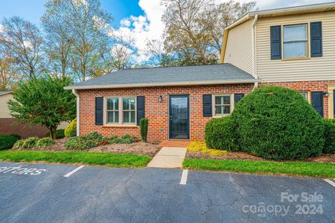 A home in Hickory