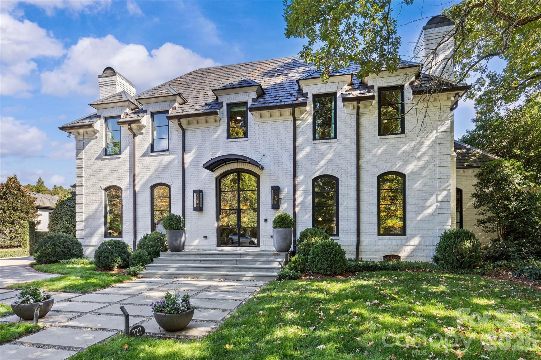 727 Colville Road