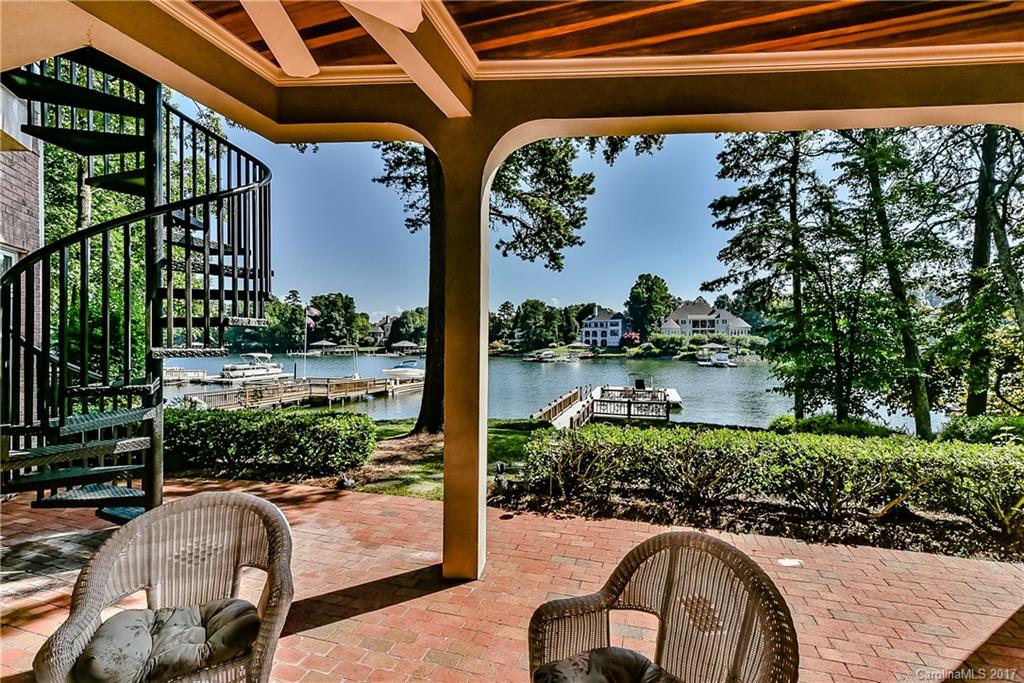 The Peninsula - Residential