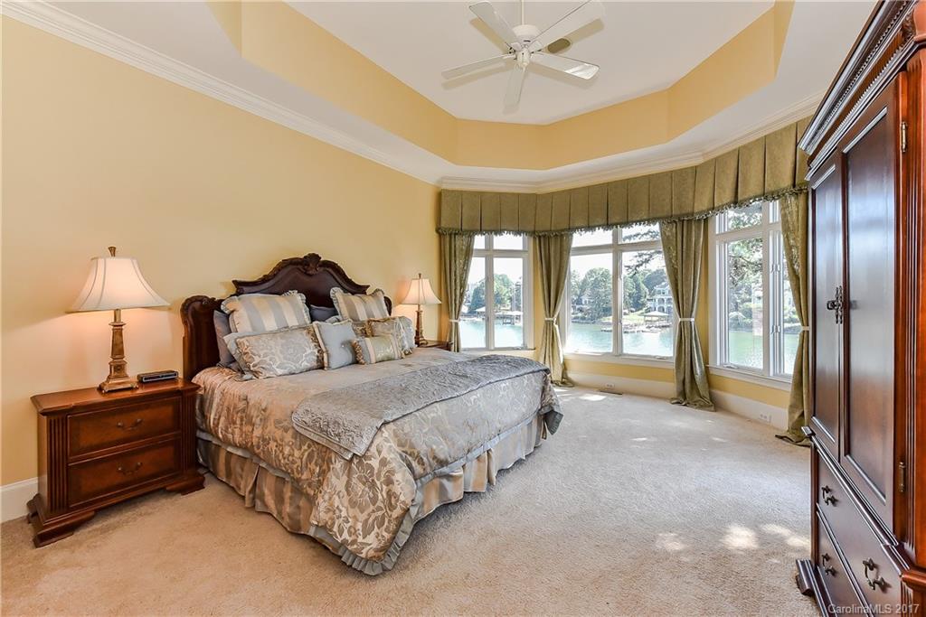 The Peninsula - Residential