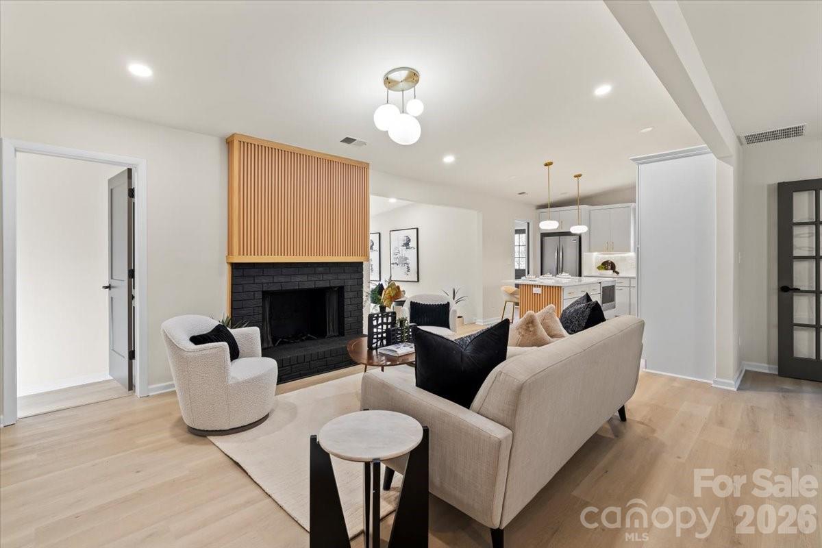 6900 Valley Haven Drive