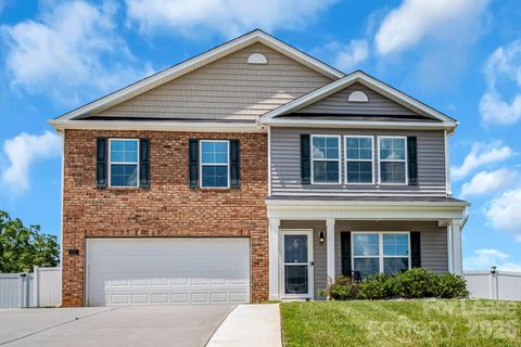 Photo of 272 Daniel Drive, Lexington, NC 27295 (MLS # 4393339)