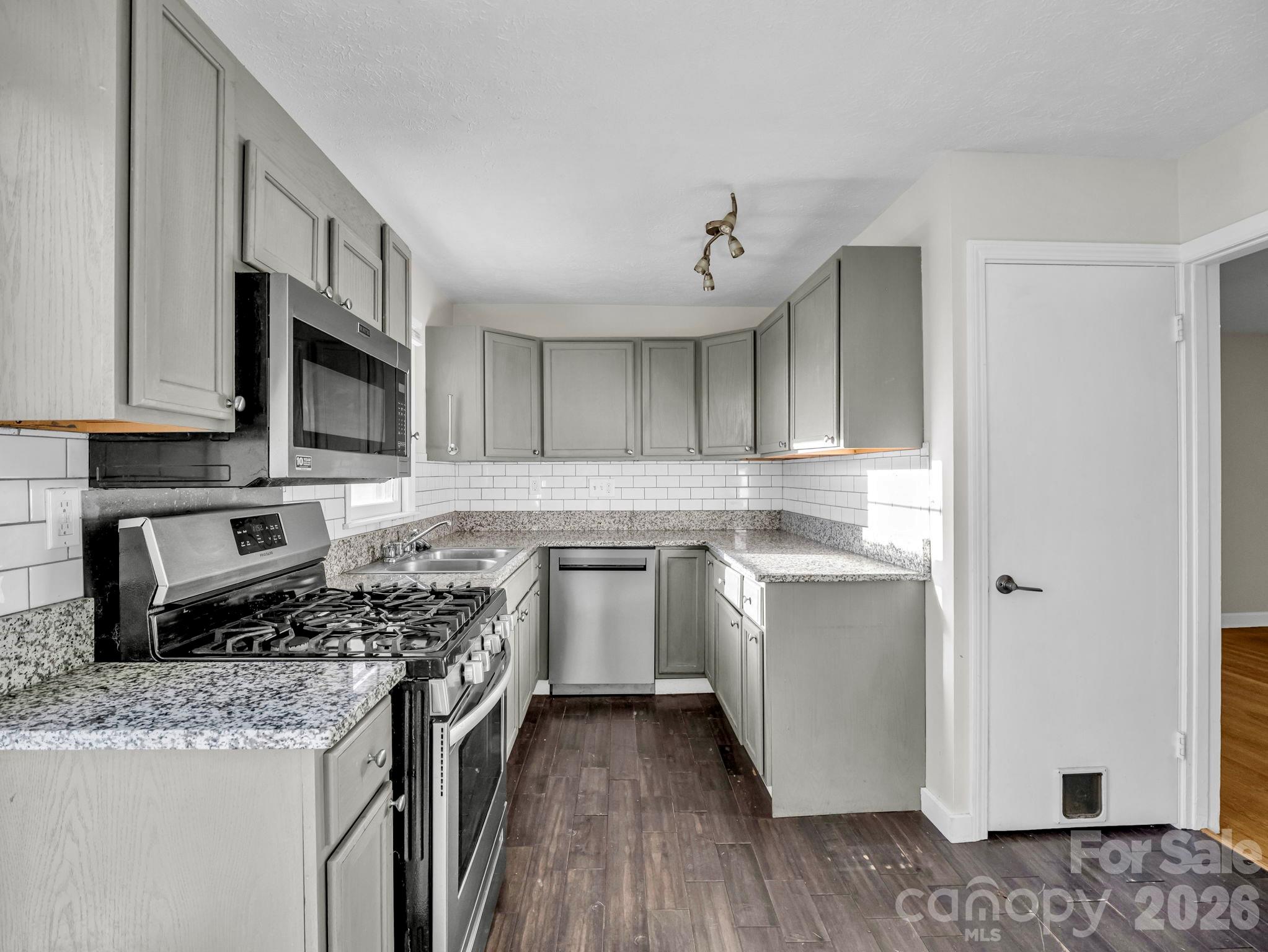 824 Willow Road