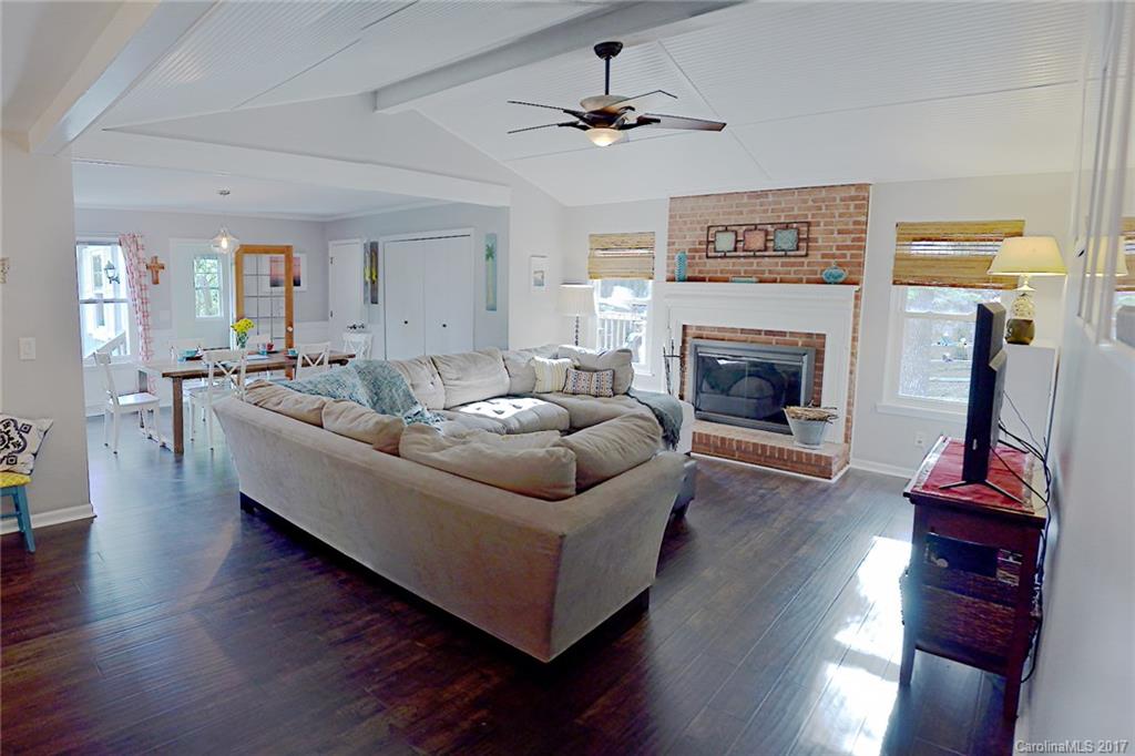 Tega Cay - Residential