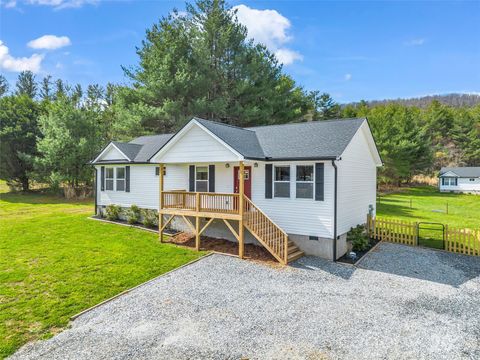 29 Kanes Drive Hendersonville NC 28739
