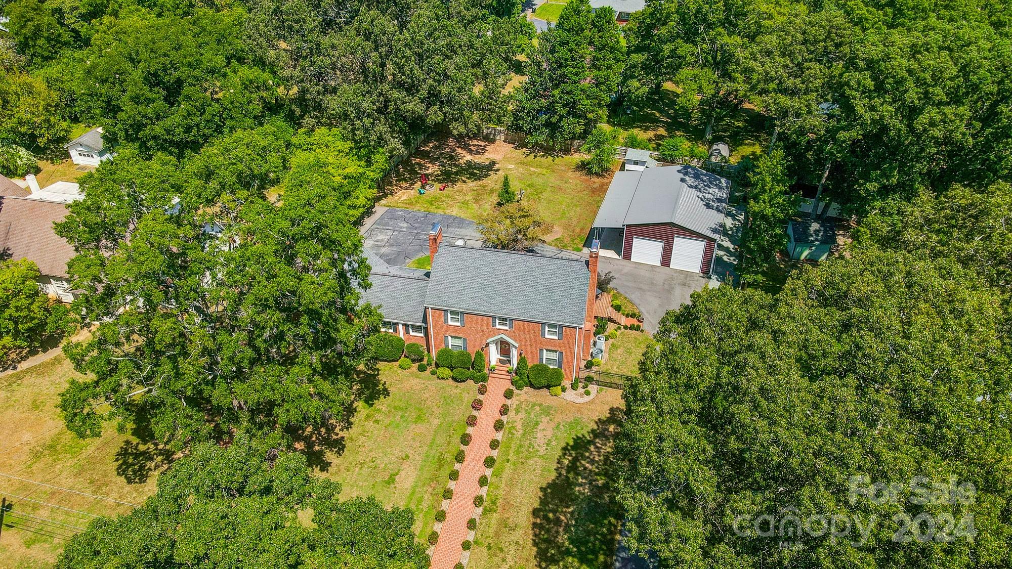 Rolling Hills - Residential