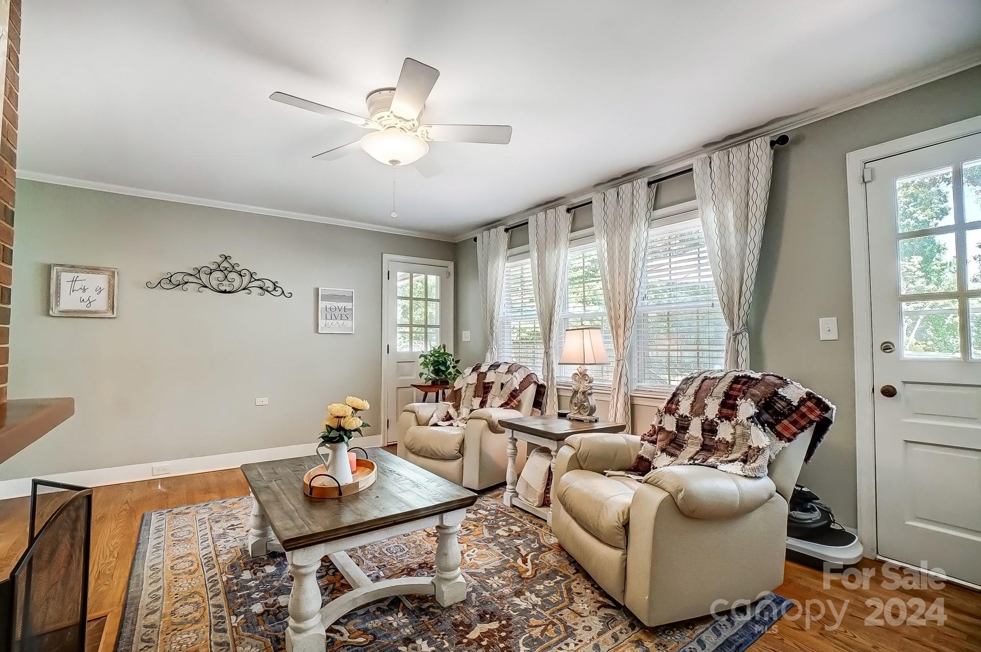 Rolling Hills - Residential