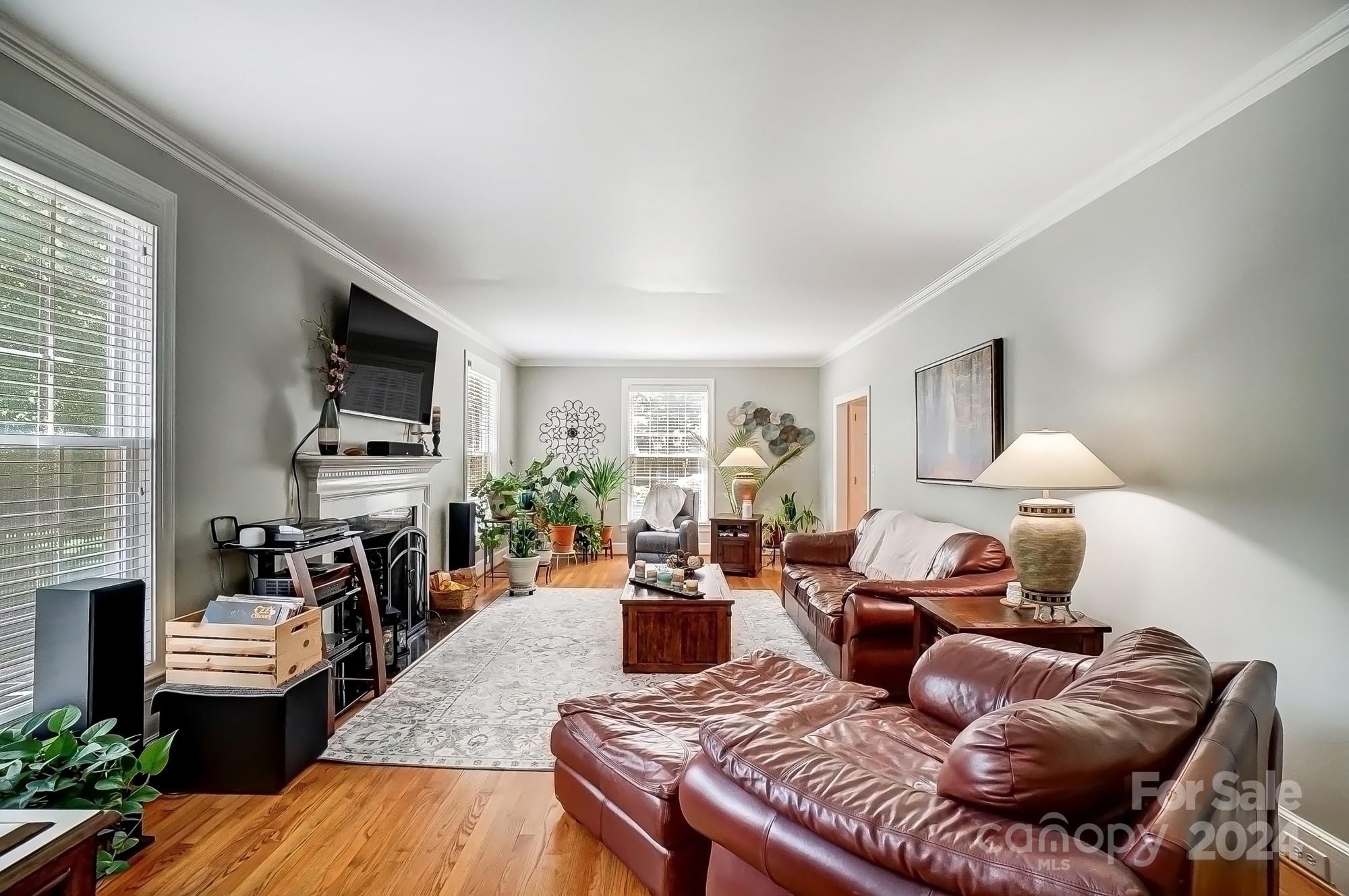 Rolling Hills - Residential