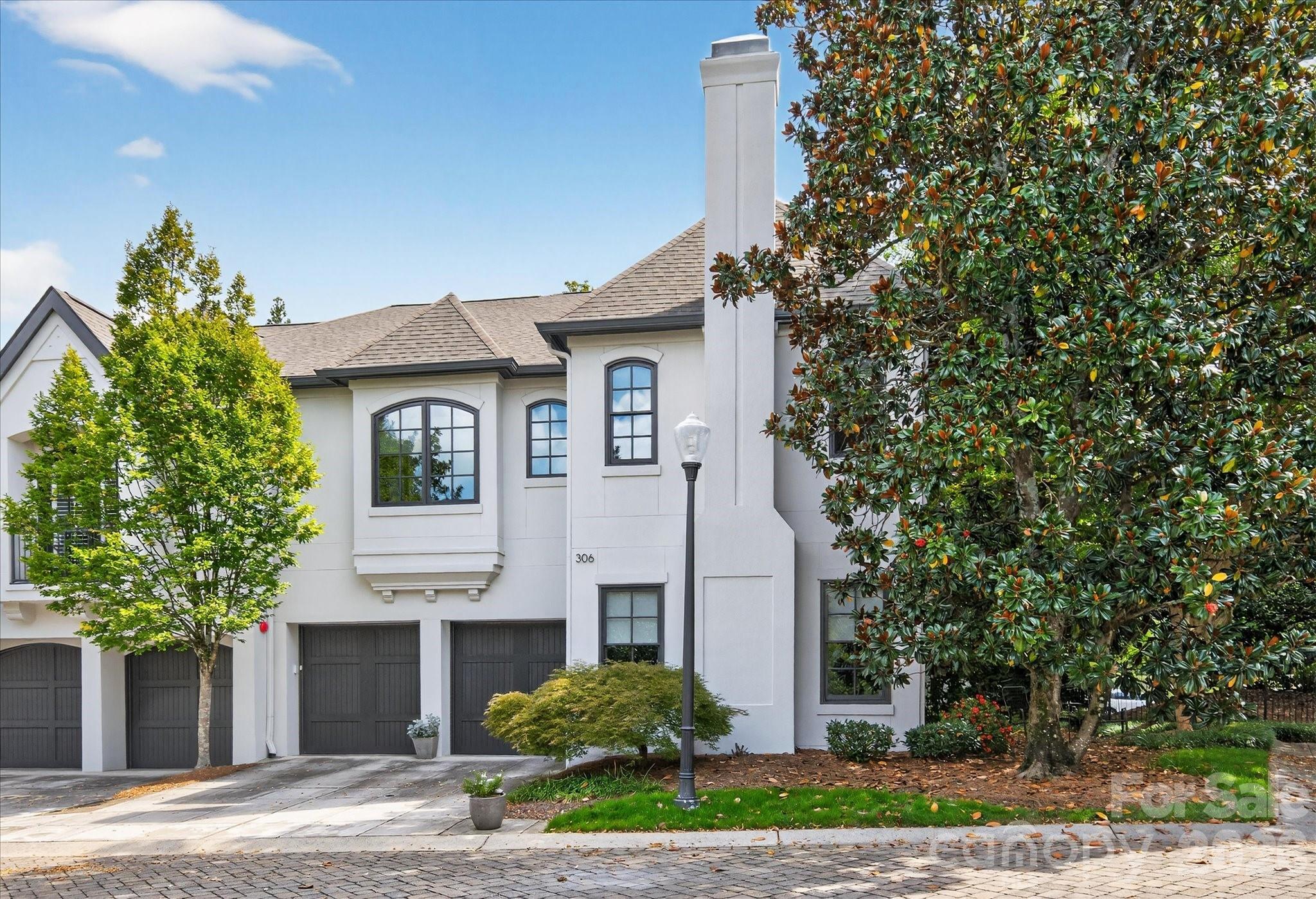 306 Wendover Heights Circle