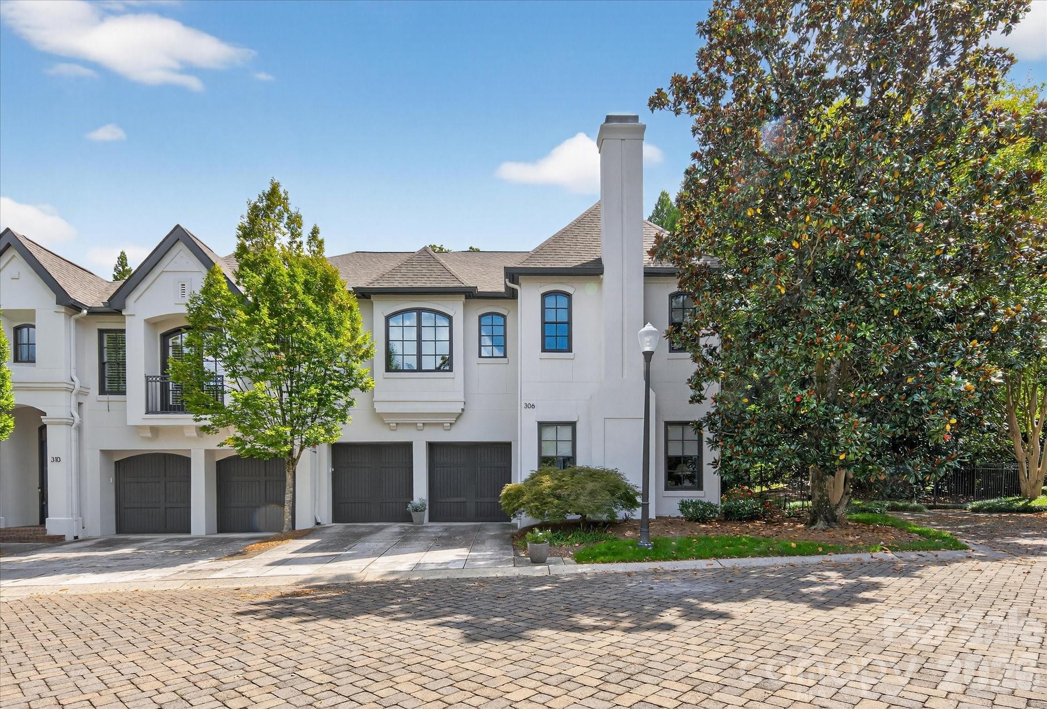 306 Wendover Heights Circle