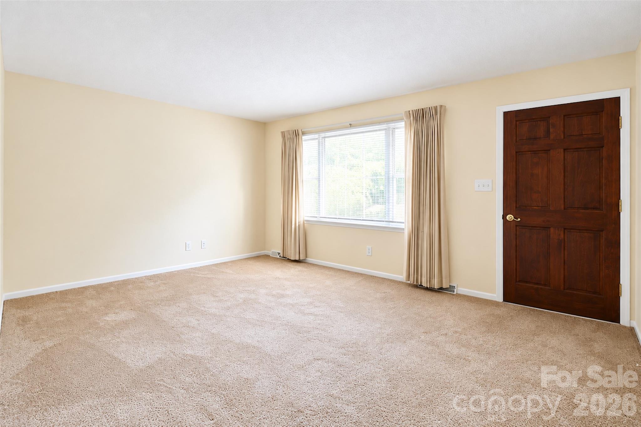 4800 Club View Drive