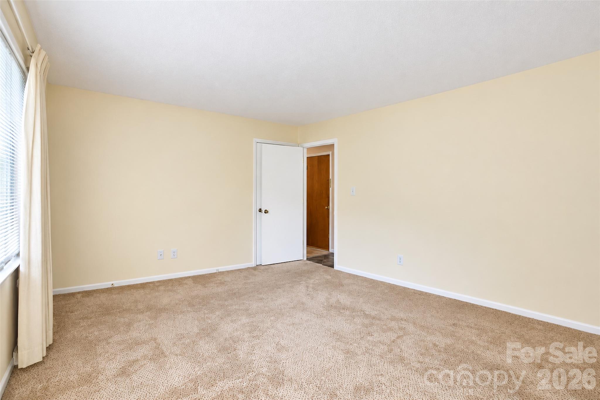 4800 Club View Drive