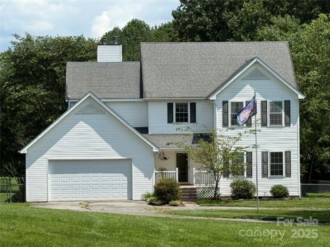 61 Rolling Hills Road Mills River NC 28759